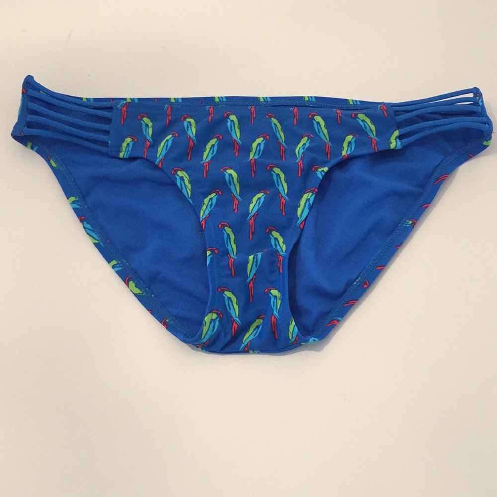 Target parrot bikini bottom size medium